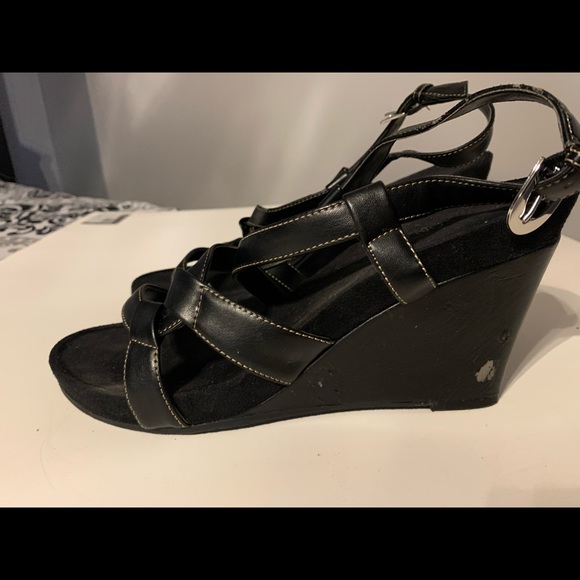 Merona Black Wedge Open Toe Sandals Size 10 - Picture 7 of 11